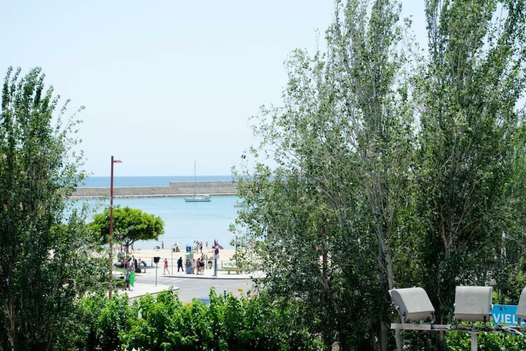 Primera línea en Playa Sur. Plaza Constitución Peñíscola Exterior foto
