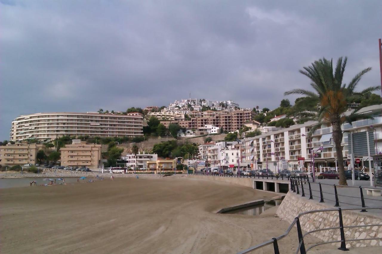 Primera línea en Playa Sur. Plaza Constitución Peñíscola Exterior foto